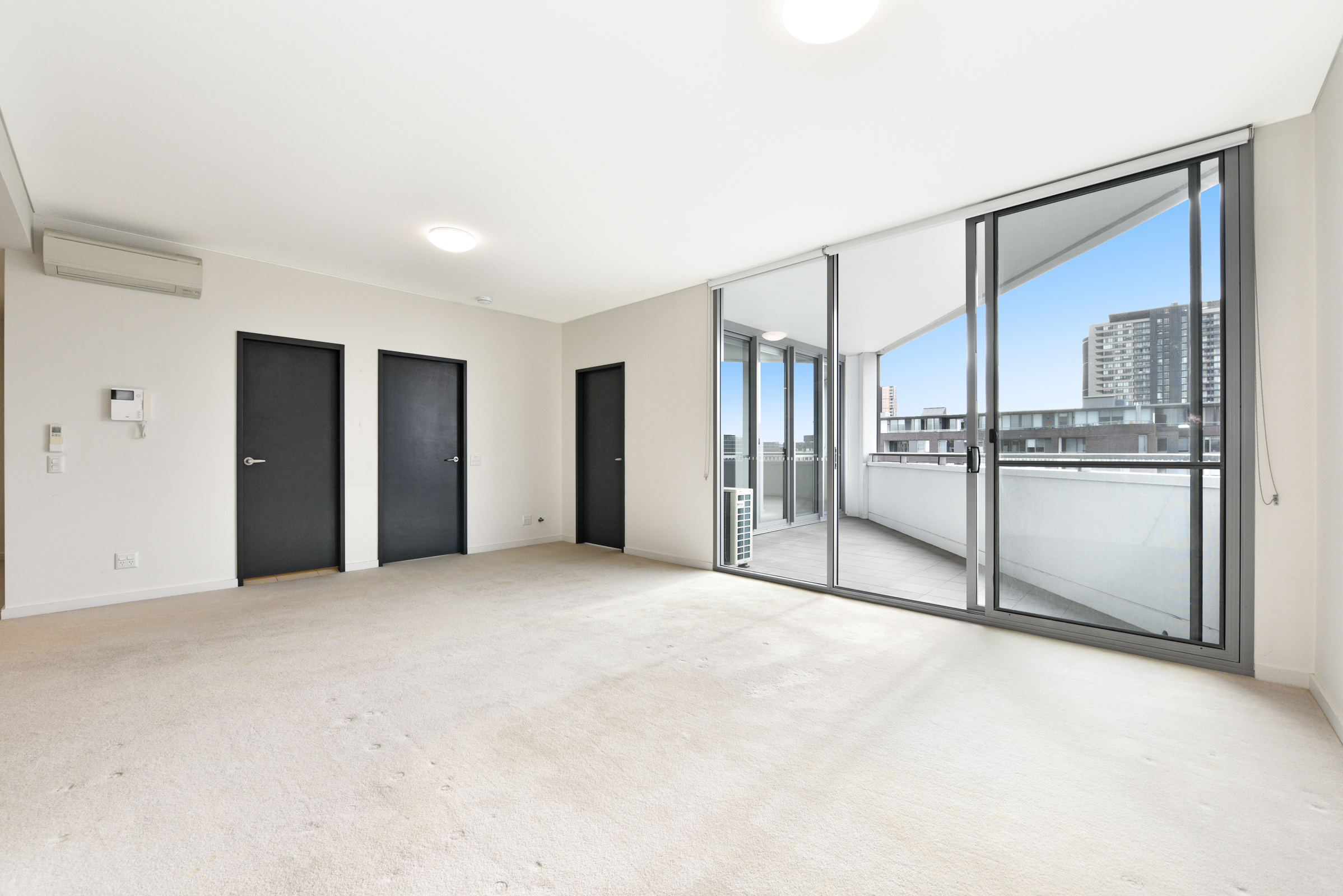 709/15 Baywater Drive, Wentworth Point For Sale by Chidiac Realty