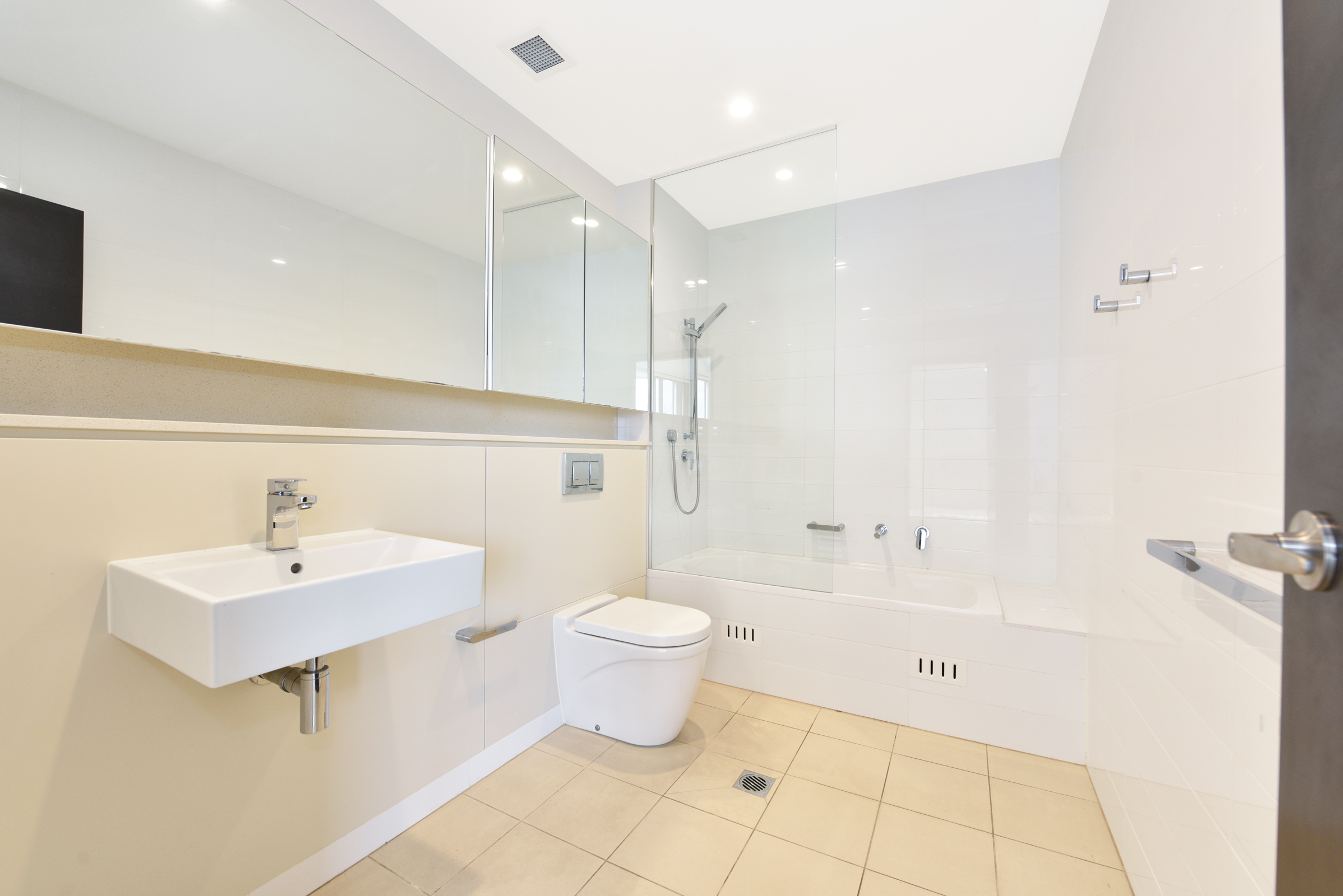 709/15 Baywater Drive, Wentworth Point For Sale by Chidiac Realty - image 6