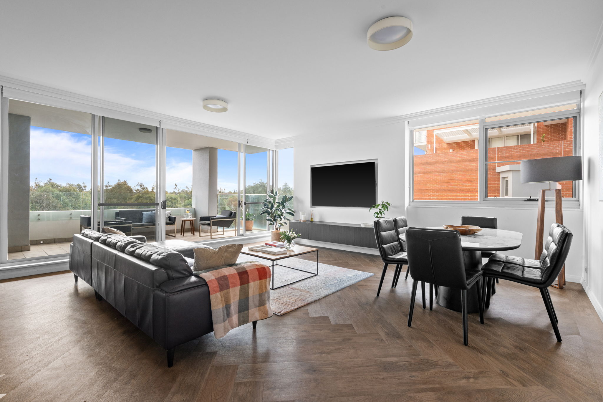 662/3 Baywater Drive, Wentworth Point For Sale by Chidiac Realty - image 4