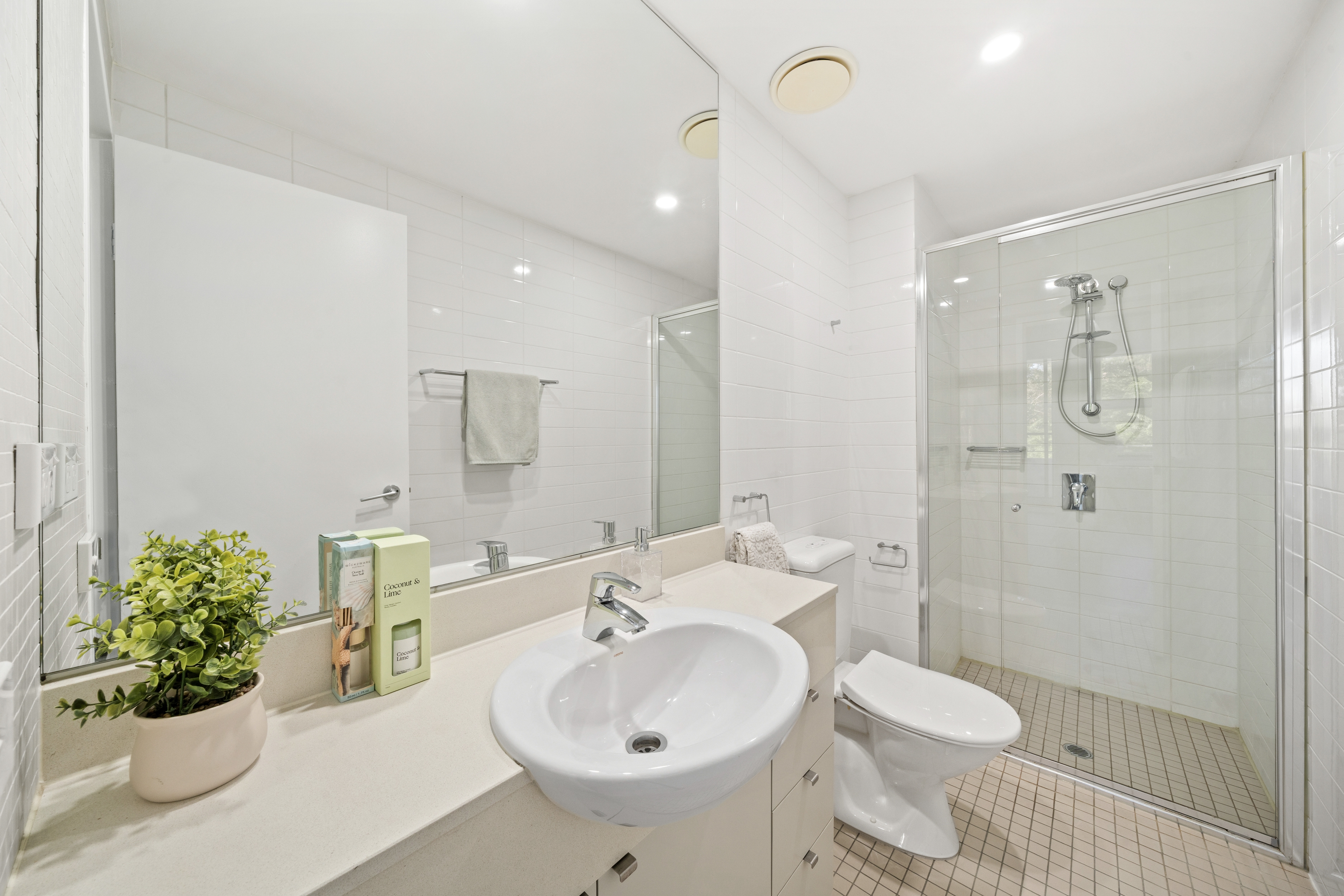 434/25 Bennelong Parkway, Wentworth Point Sold by Chidiac Realty - image 11