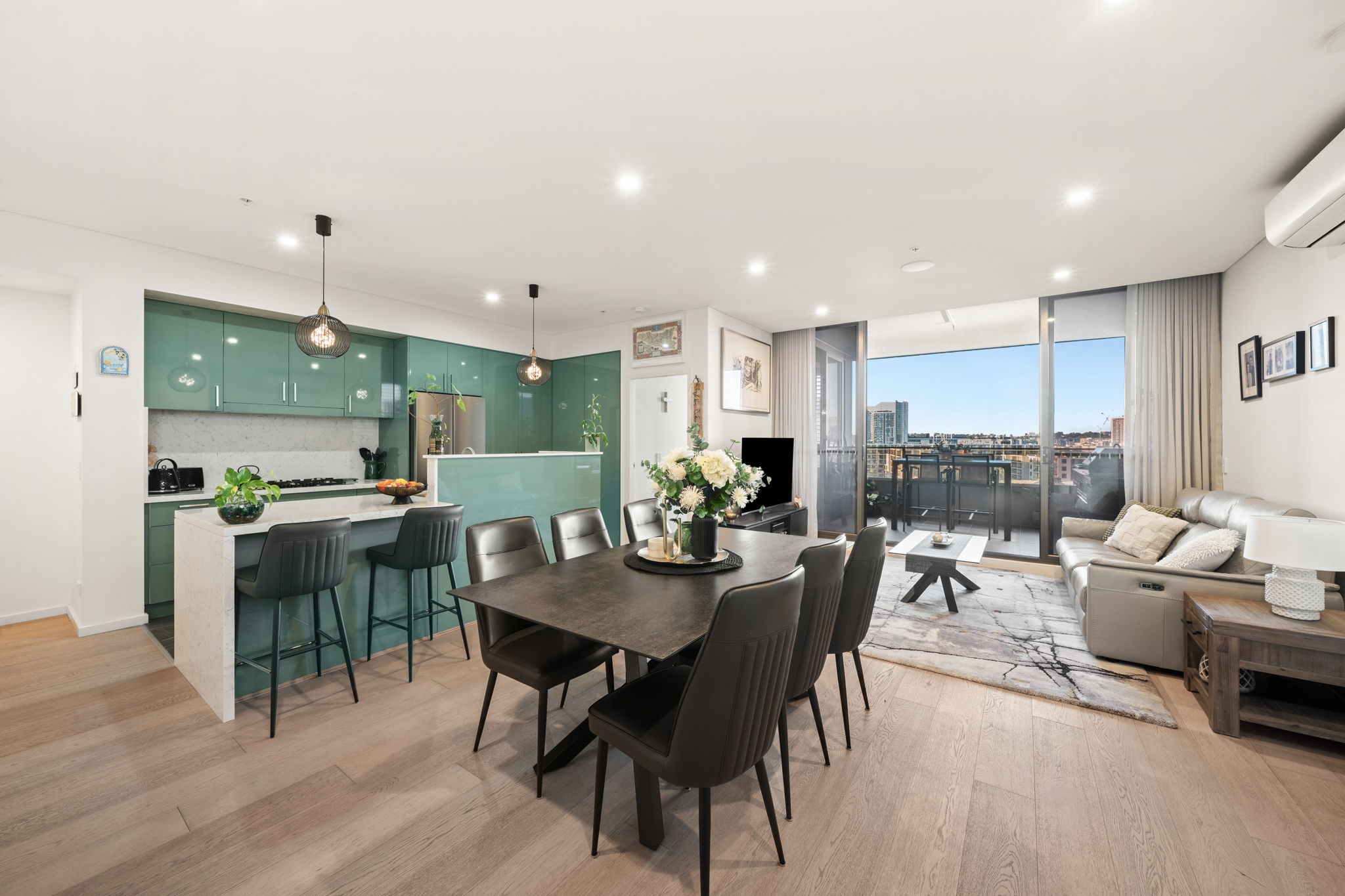 15081/17 Amalfi Drive, Wentworth Point For Sale by Chidiac Realty - image 3