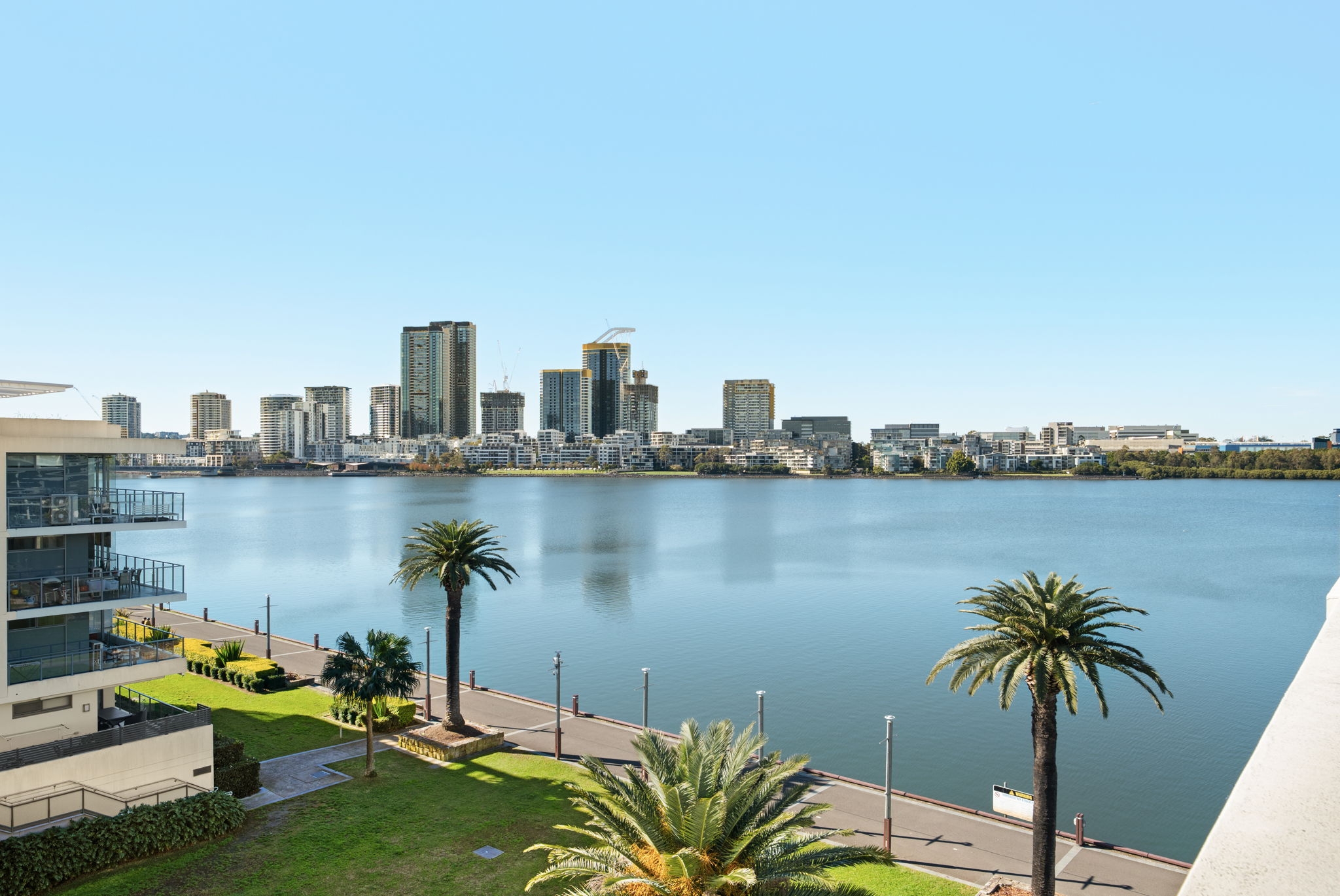 430/8 Stromboli Strait, Wentworth Point For Sale by Chidiac Realty - image 3