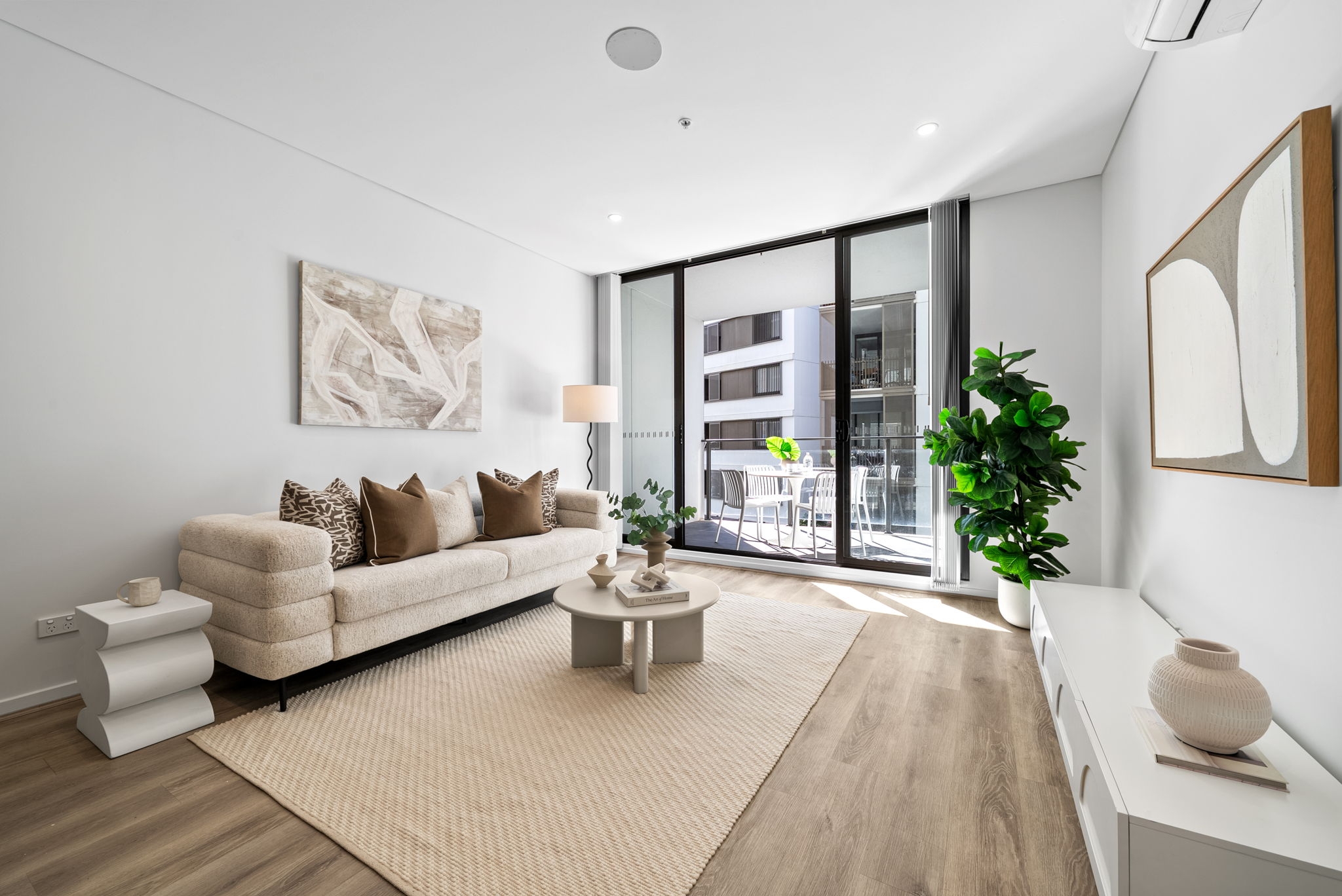 9098/5 Bennelong Parkway, Wentworth Point For Sale by Chidiac Realty - image 4