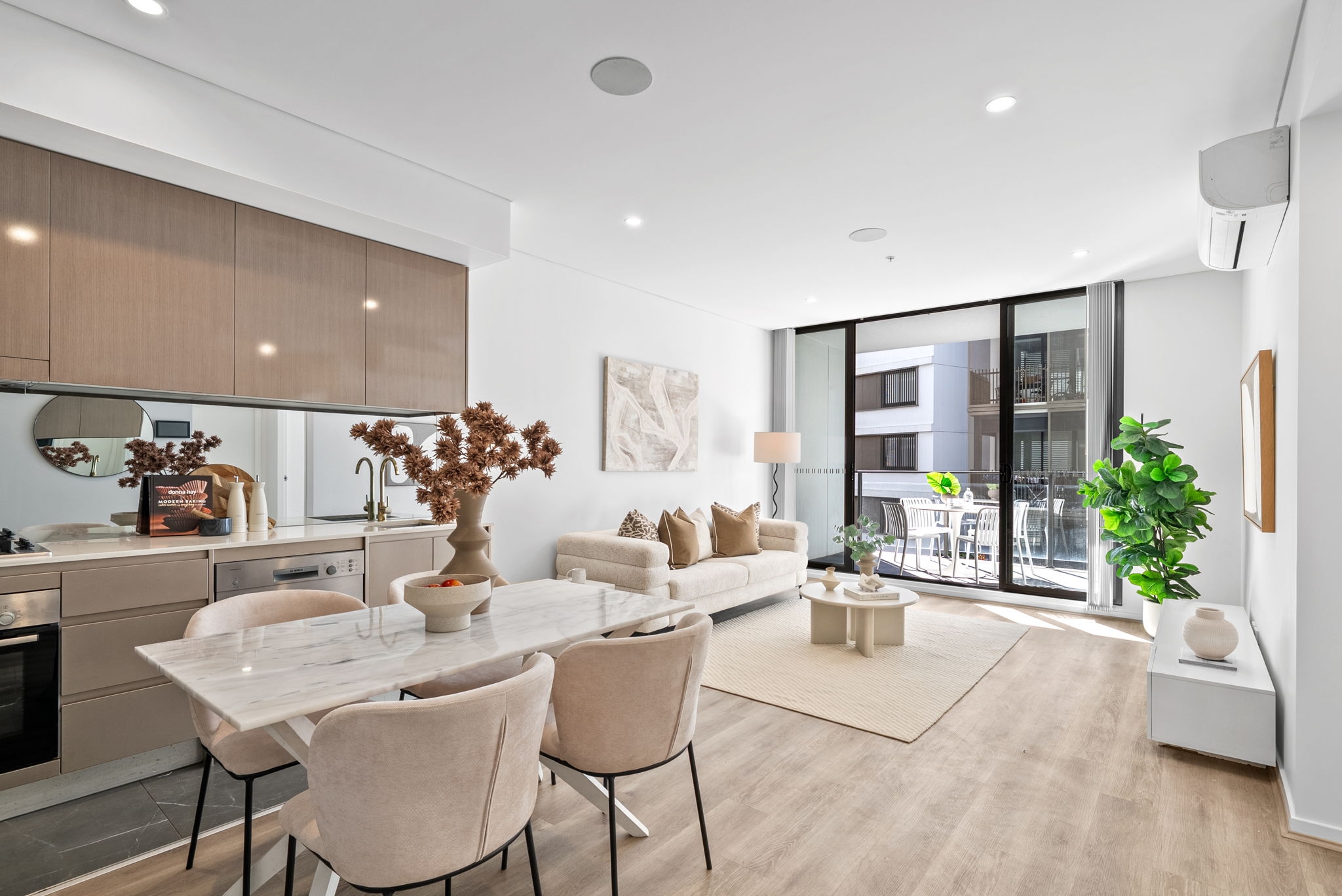 9098/5 Bennelong Parkway, Wentworth Point For Sale by Chidiac Realty - image 3